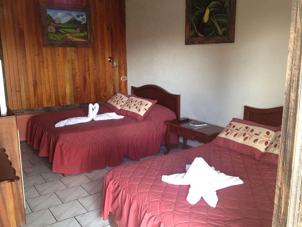 Hotel Destinos Arenal La Fortuna Exteriör bild