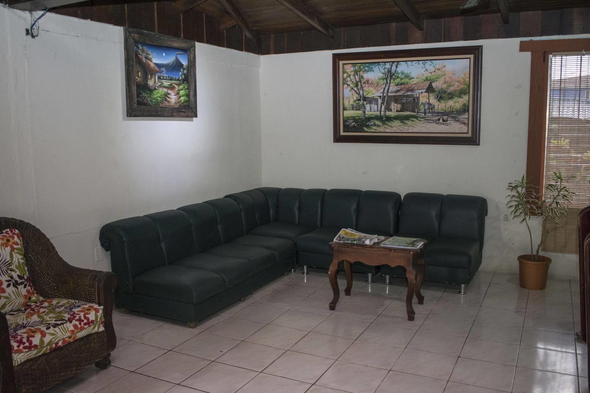 Hotel Destinos Arenal La Fortuna Exteriör bild