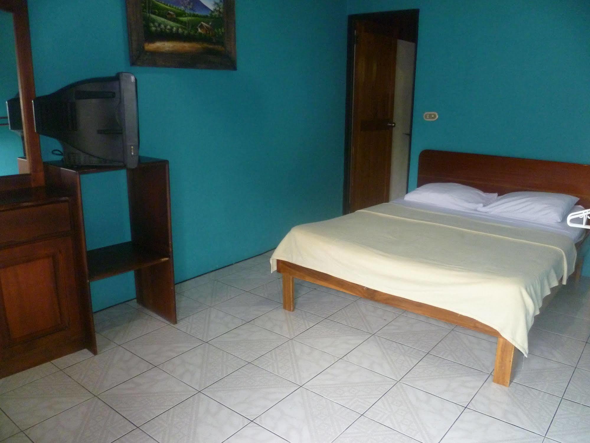 Hotel Destinos Arenal La Fortuna Exteriör bild