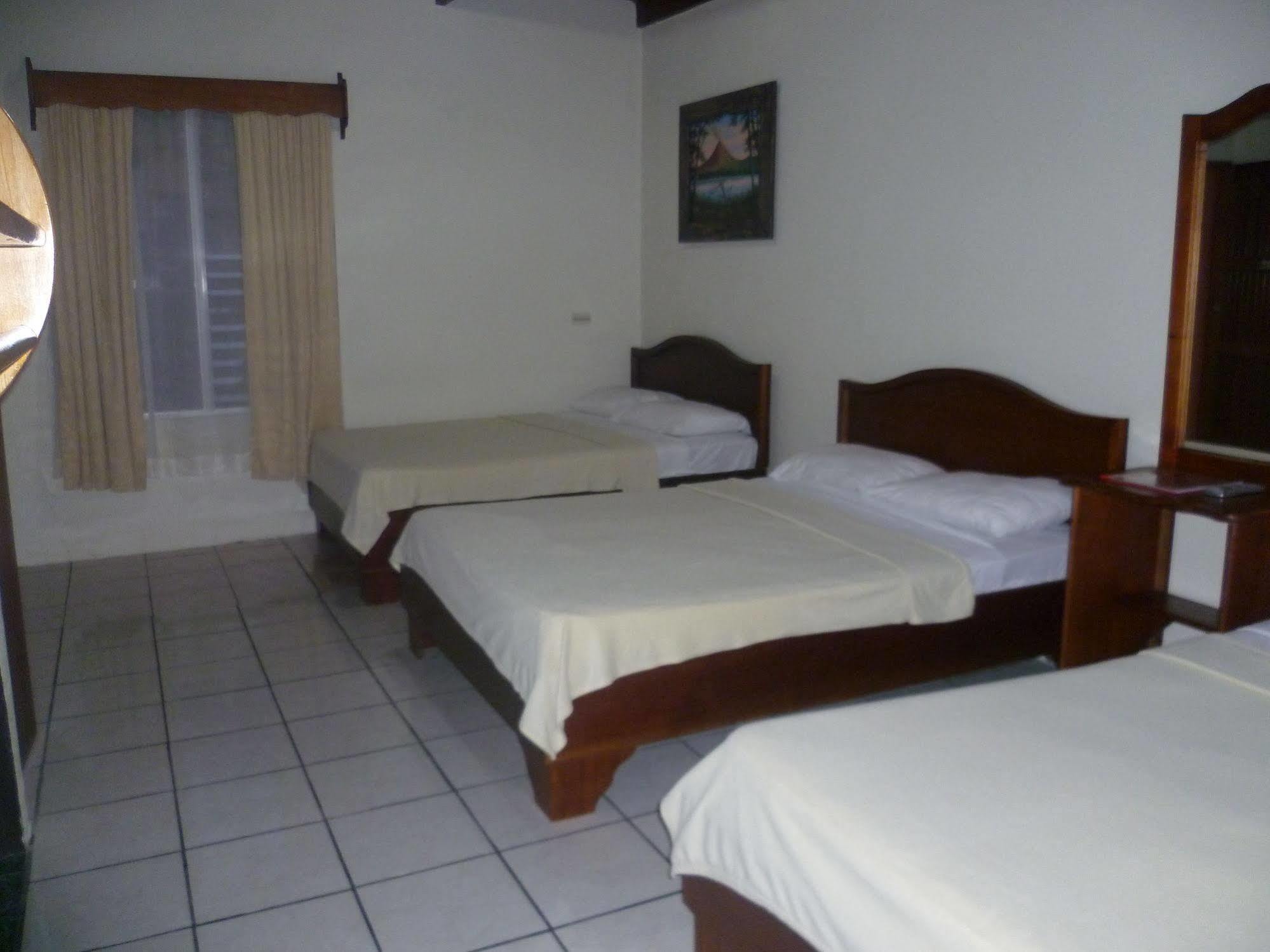 Hotel Destinos Arenal La Fortuna Exteriör bild