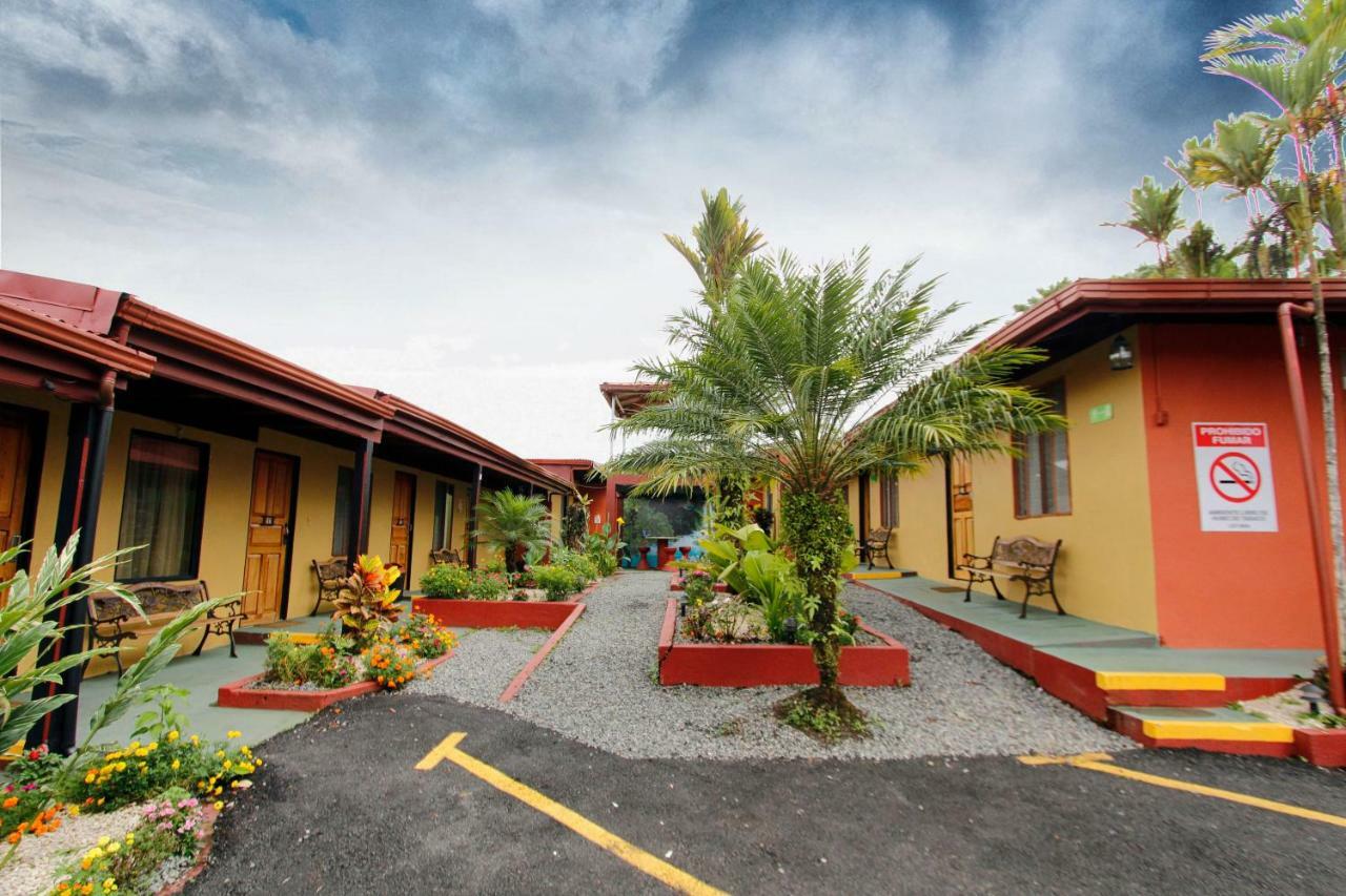 Hotel Destinos Arenal La Fortuna Exteriör bild